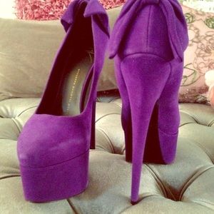 Giuseppe zanotti purple pumps